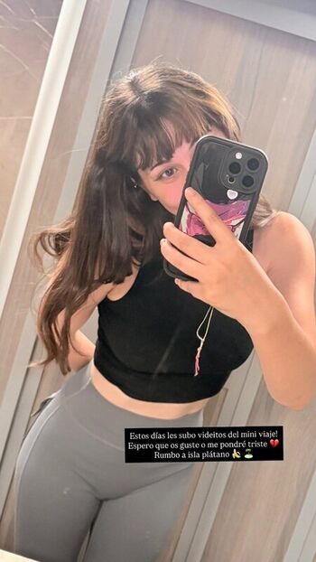 Full leaked Yquen page private onlyfans photo